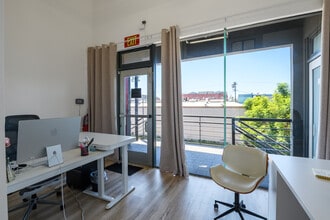 1501 Main St, Venice, CA for lease Interior Photo- Image 1 of 8