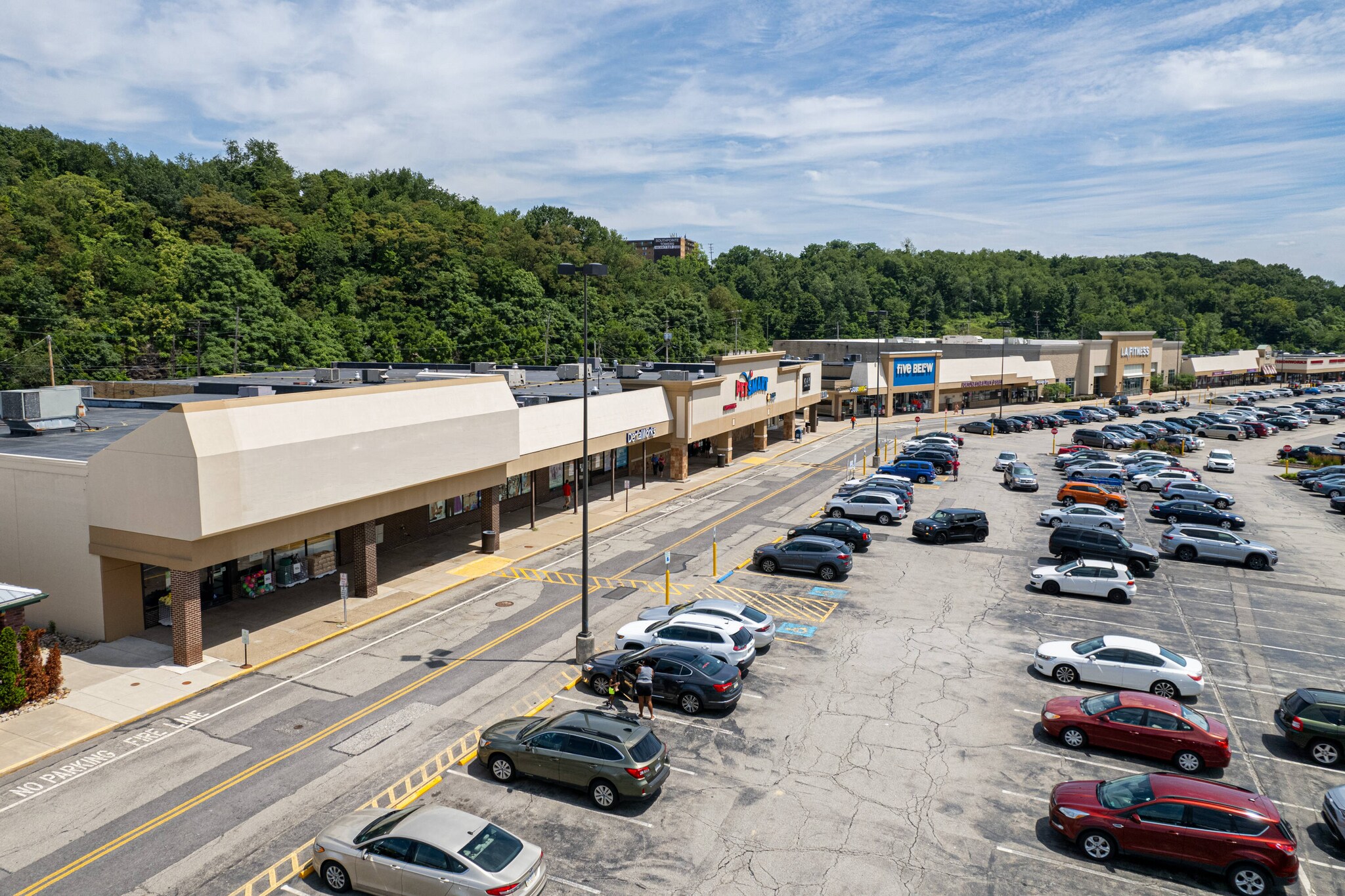 509-665 Clairton Blvd, Pittsburgh, PA for lease Primary Photo- Image 1 of 2