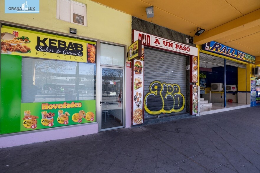 Avenida Juan Pablo II, 92, Granada, Granada for sale - Building Photo - Image 2 of 31