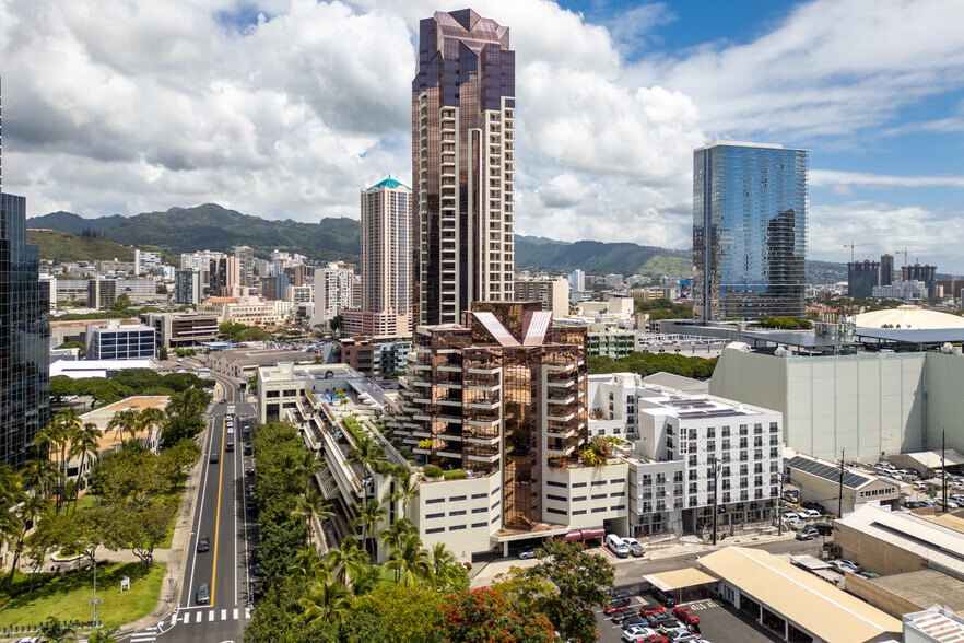 725 Kapiolani Blvd, Honolulu, HI for sale - Building Photo - Image 1 of 6