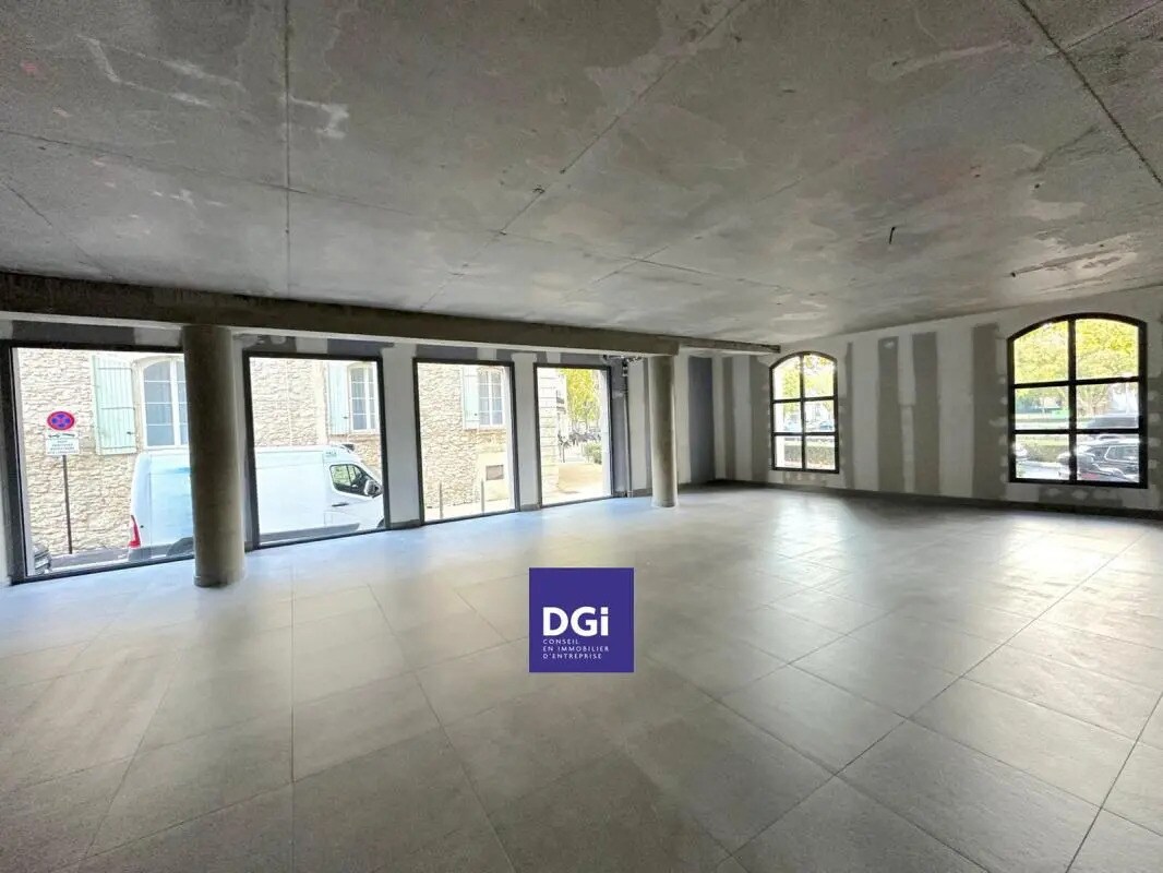 Bureau dans Nîmes à louer Photo intérieure- Image 1 de 5