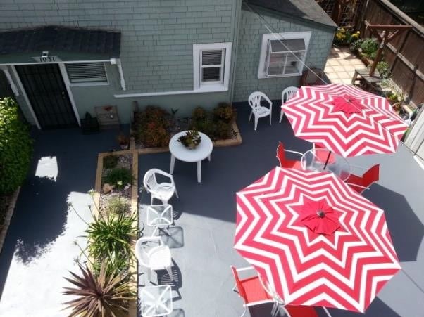 1033 Magnolia St, Oakland, CA à vendre - Photo du bâtiment - Image 2 de 37