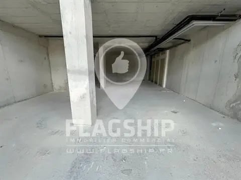 Retail in Ivry-sur-Seine for lease - Interior Photo - Image 2 of 4