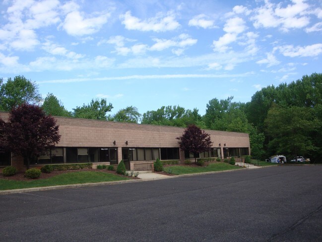 More details for 490 W Route 33, Millstone Township, NJ - Office, Retail for Lease