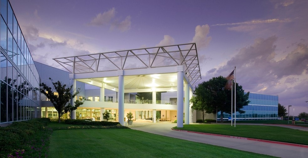 7140 Oakmont Blvd, Fort Worth, TX for sale - Building Photo - Image 2 of 14