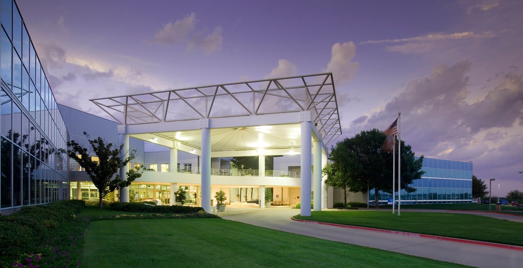 7140 Oakmont Blvd, Fort Worth, TX à louer Photo du bâtiment- Image 1 de 11
