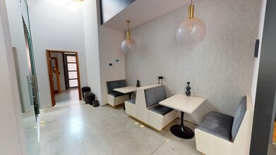 1907 W Olympic Blvd, Santa Monica, CA à louer Photo du bâtiment- Image 2 de 9