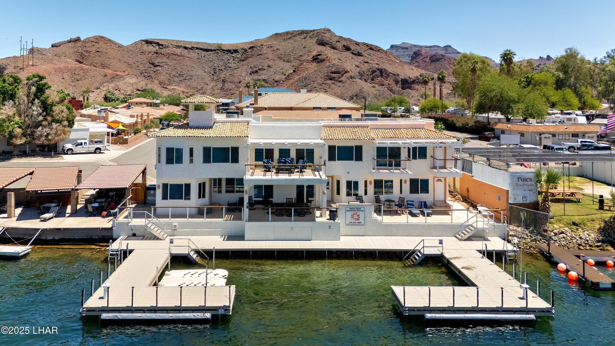 6190 Rio Lindo Shores Dr, Parker, AZ à vendre Photo principale- Image 1 de 23