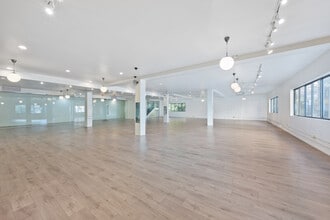 200 E 9th St, Los Angeles, CA for lease Interior Photo- Image 1 of 4