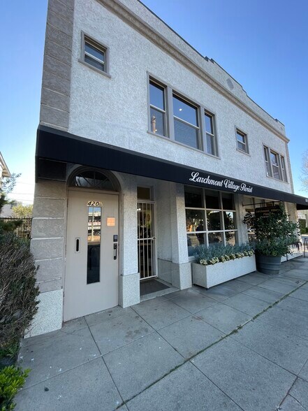 418-420 N Larchmont Blvd, Los Angeles, CA à louer - Photo du bâtiment - Image 2 de 32