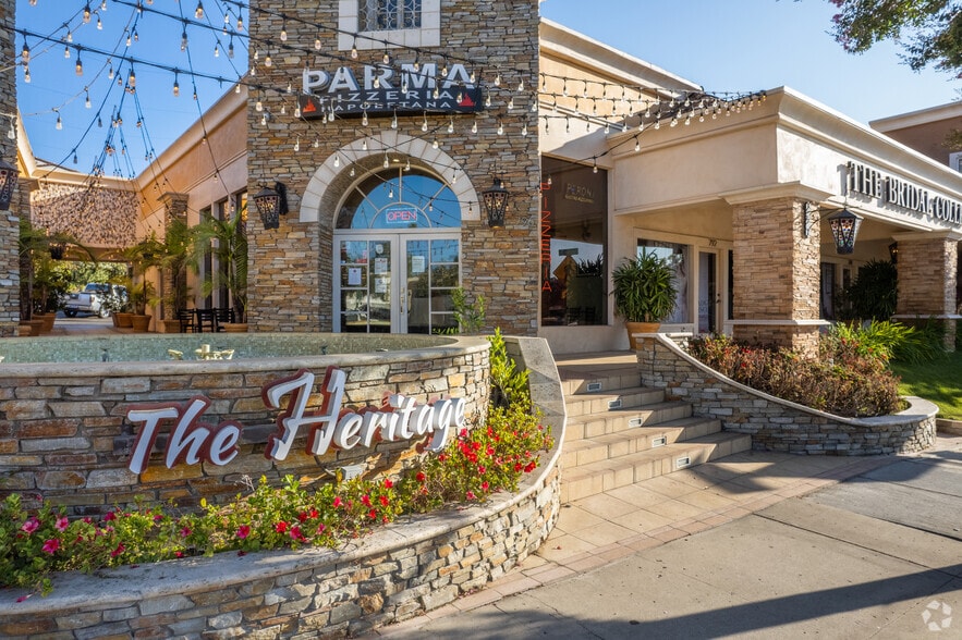 756-868 E Thousand Oaks Blvd, Thousand Oaks, CA for lease - Building Photo - Image 3 of 20