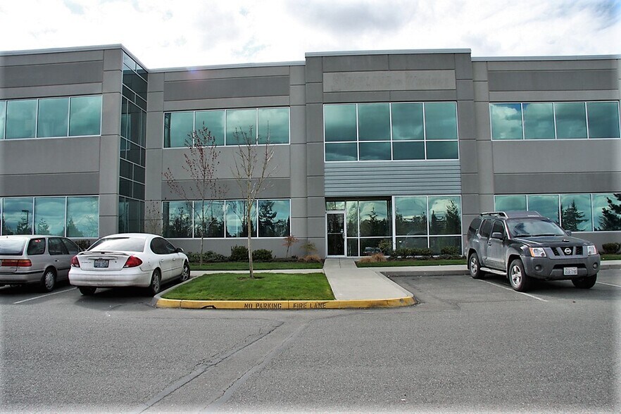 802 134th St SW, Everett, WA à louer - Photo du bâtiment - Image 2 de 2