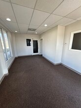 622-640 W Jefferson Rd, Grain Valley, MO for lease Interior Photo- Image 2 of 5