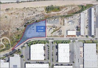 Plus de détails pour 1880 Riverview Dr, San Bernardino, CA - Terrain à louer