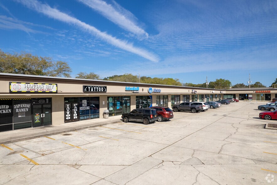 2292-2294 Mayport Rd, Atlantic Beach, FL à louer - Photo du bâtiment - Image 2 de 11