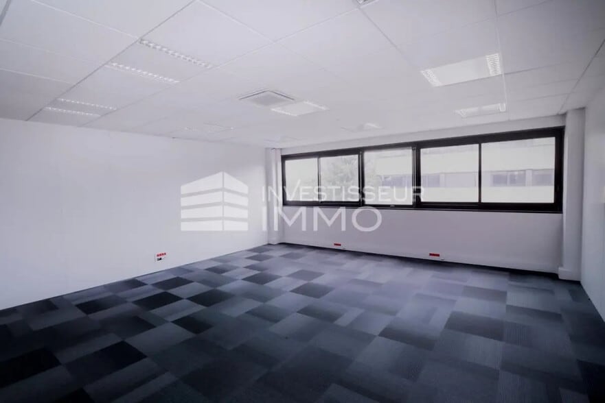 Office in Antony for lease - Interior Photo - Image 3 of 3