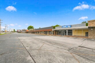 1445 S Glenstone Ave, Springfield, MO for lease Interior Photo- Image 2 of 39