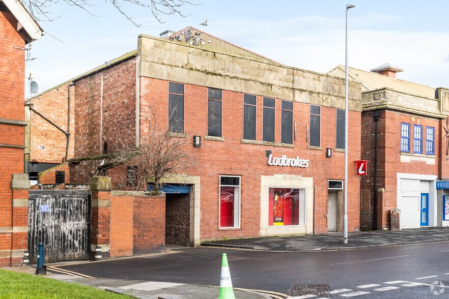 50 Victoria Sq, Gateshead à vendre - Photo principale - Image 1 de 3