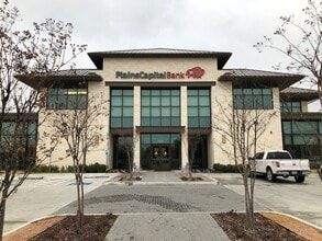 804 N Collins St, Arlington, TX à louer Photo du bâtiment- Image 1 de 4