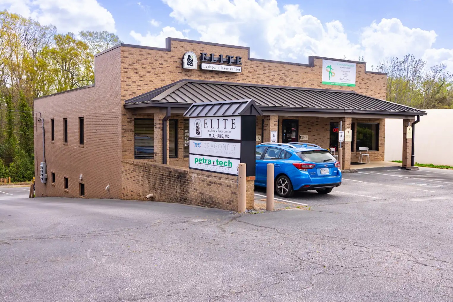 732 Wade Hampton Blvd, Greenville, SC for lease Building Photo- Image 1 of 10