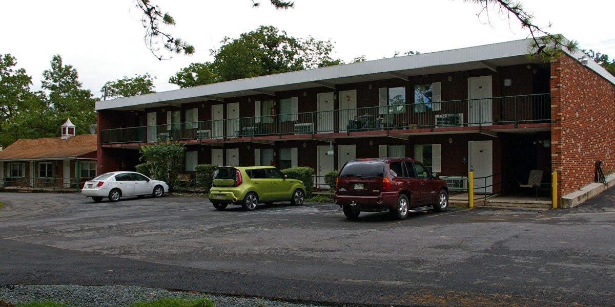 6315 Paradise Valley Rd, Mount Pocono, PA à vendre Photo principale- Image 1 de 11