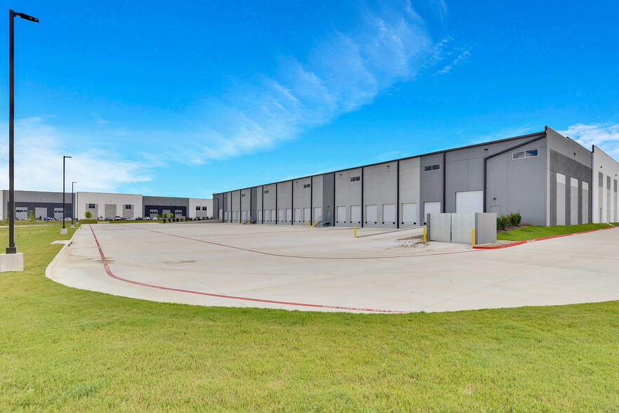 1803 Titan Dr, Georgetown, TX for lease - Building Photo - Image 2 of 12