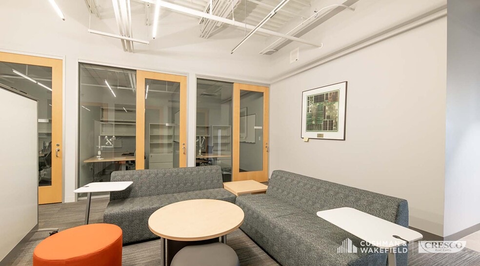 5990 W Creek Rd, Independence, OH for lease - Building Photo - Image 3 of 13