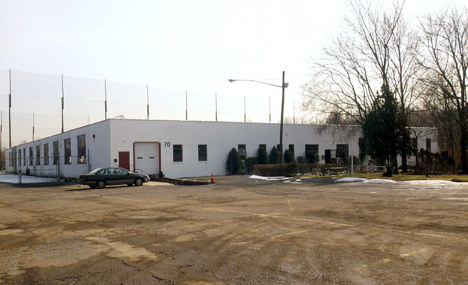 70 Old Turnpike Rd, Wayne, NJ à louer - Photo du bâtiment - Image 3 de 7