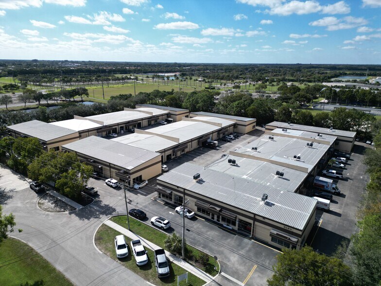 3133 Fortune Way, Wellington, FL à louer - Aérien - Image 2 de 7