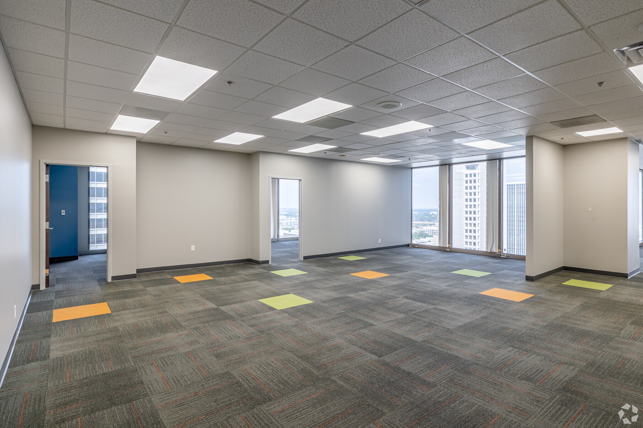 425 W Capitol Ave, Little Rock, AR for lease Interior Photo- Image 1 of 2