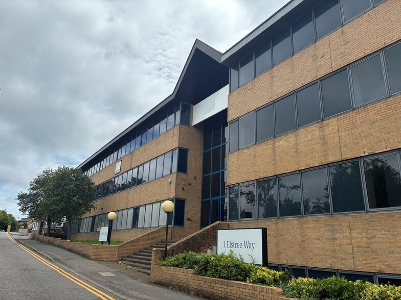 1 Elstree Way, Borehamwood for lease - Building Photo - Image 2 of 10