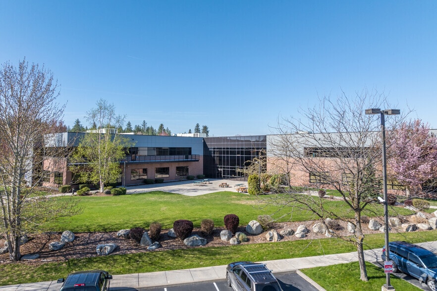 12825 E Mirabeau Pky, Spokane Valley, WA for lease - Building Photo - Image 3 of 4