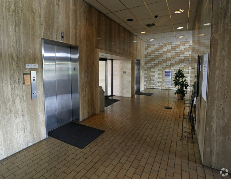 255 N D St, San Bernardino, CA for lease - Building Photo - Image 3 of 6