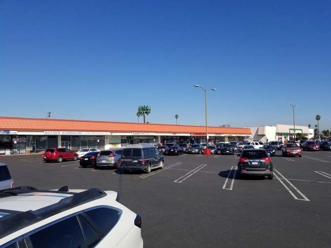 125-309 W Pleasant Valley Rd, Oxnard, CA for lease - Building Photo - Image 1 of 4