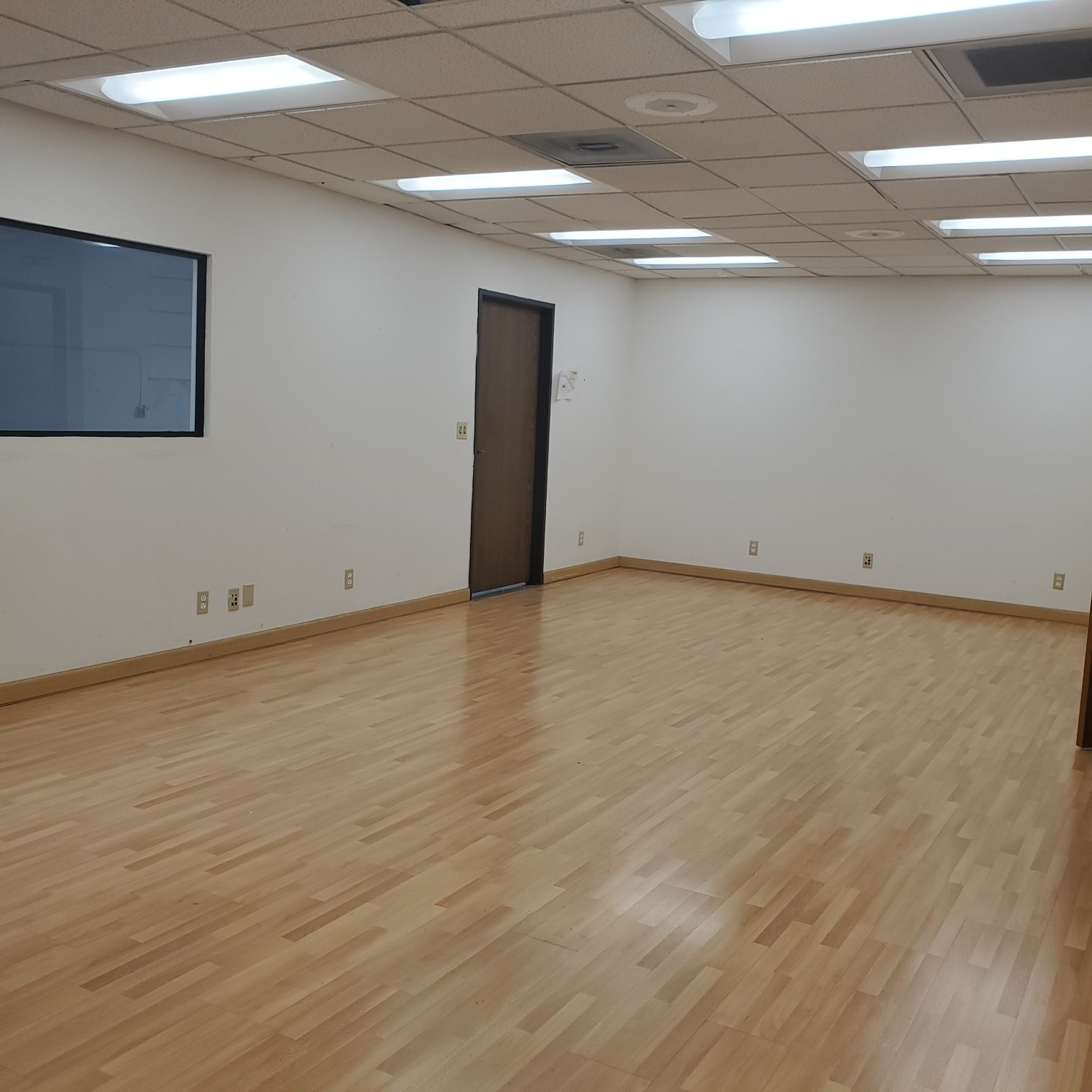 7648-7654 San Fernando Rd, Sun Valley, CA for lease Interior Photo- Image 1 of 7