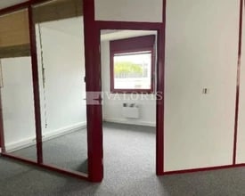 Office in Lyon for lease Interior Photo- Image 2 of 7