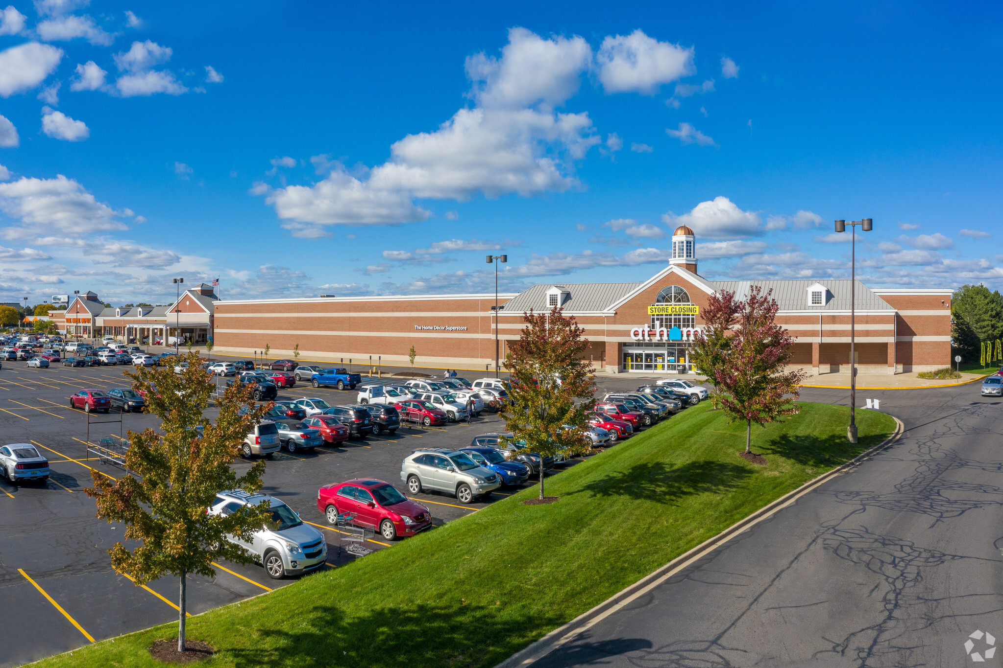 5901 Mercury Dr, Dearborn, MI for sale Primary Photo- Image 1 of 1