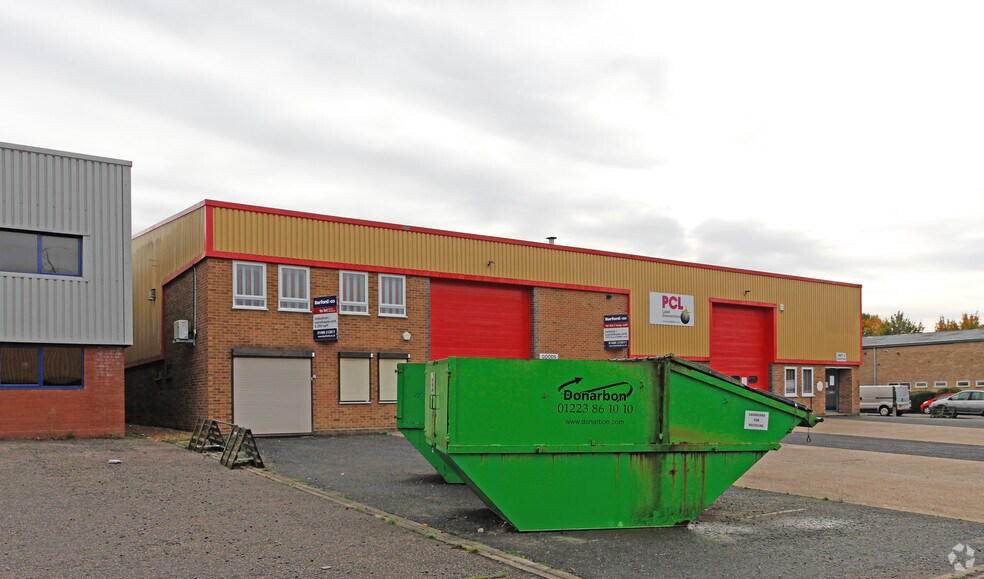 2-3 Forge Close, Eaton Socon à vendre - Photo du bâtiment - Image 2 de 5