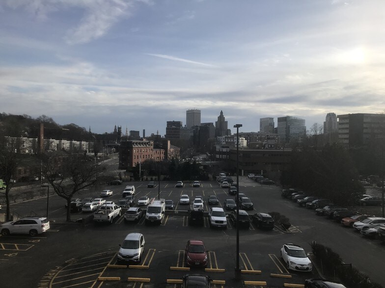 10 Orms St, Providence, RI à louer - Photo du bâtiment - Image 3 de 12