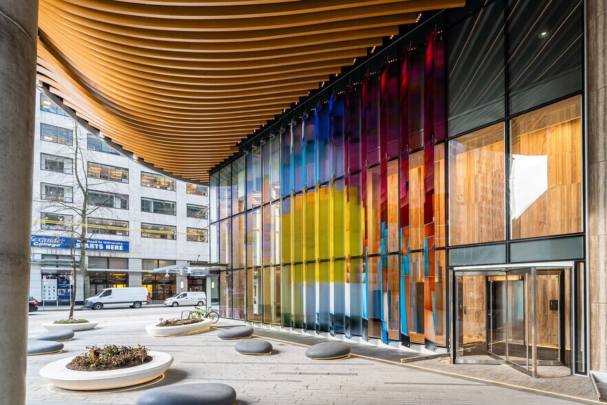 601 W Hastings St, Vancouver, BC à louer - Photo du bâtiment - Image 3 de 5