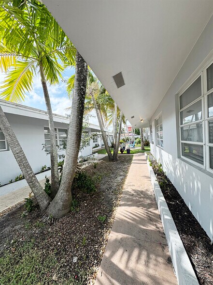 1030 N Victoria Park Rd, Fort Lauderdale, FL à vendre - Photo du bâtiment - Image 3 de 18