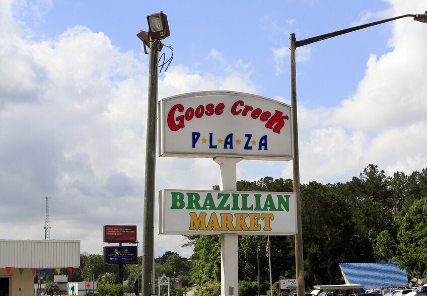 225 Red Bank Rd, Goose Creek, SC à louer - Photo du bâtiment - Image 2 de 3