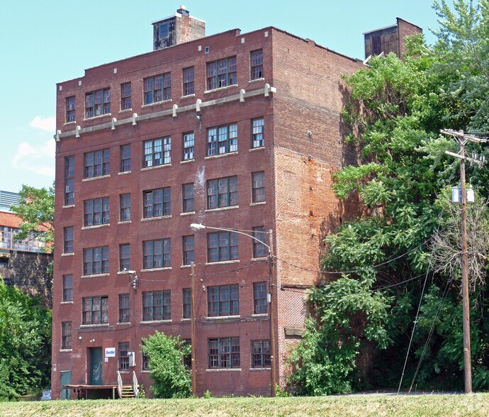 36-40 Wilkes-Barre Blvd, Wilkes Barre, PA à vendre - Photo du bâtiment - Image 2 de 3