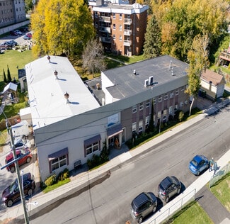 Plus de détails pour 111 West Mary St, Picton, ON - Soins de santé à vendre