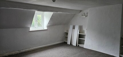 10-10B Mill St, Cannock for lease Interior Photo- Image 2 of 3