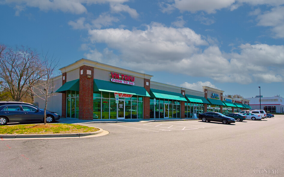 6823 South Blvd, Charlotte, NC for lease - Building Photo - Image 1 of 2