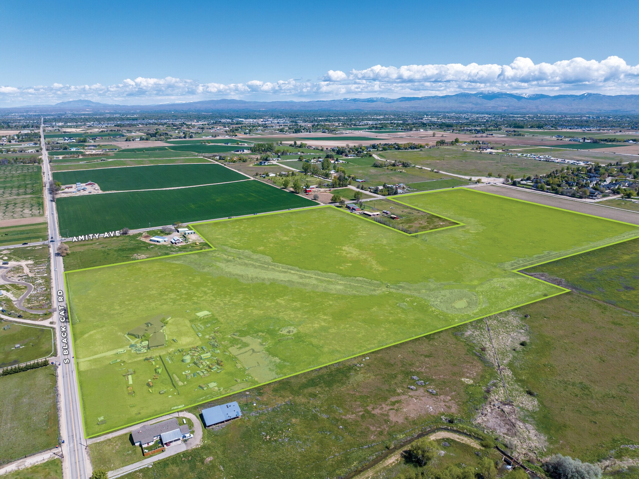 5114 S Black Cat Rd, Meridian, ID à vendre Photo principale- Image 1 de 6