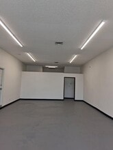 1203-1241 E Charleston Blvd, Las Vegas, NV à louer Photo intérieure- Image 2 de 5