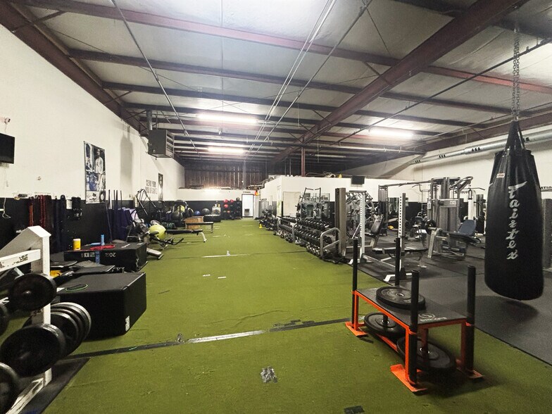 3650 Patterson Ave, Winston-Salem, NC à louer - Photo du bâtiment - Image 3 de 14