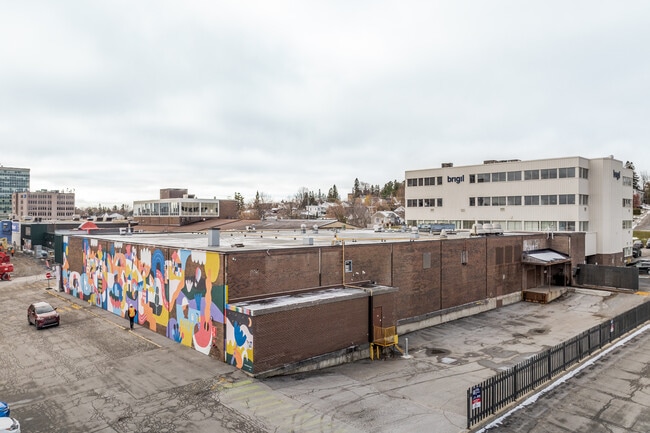 Plus de détails pour 425 Boul Saint-Joseph, Gatineau, QC - Bureau, Commerce de détail à louer